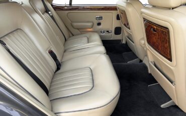 Rolls-Royce-Silver-SpiritSpurDawn-1990-Sedan-27