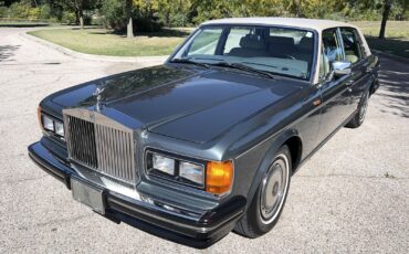 Rolls-Royce-Silver-SpiritSpurDawn-1990-Sedan-3