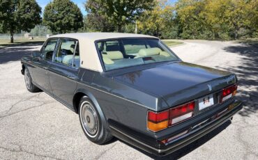Rolls-Royce-Silver-SpiritSpurDawn-1990-Sedan-9