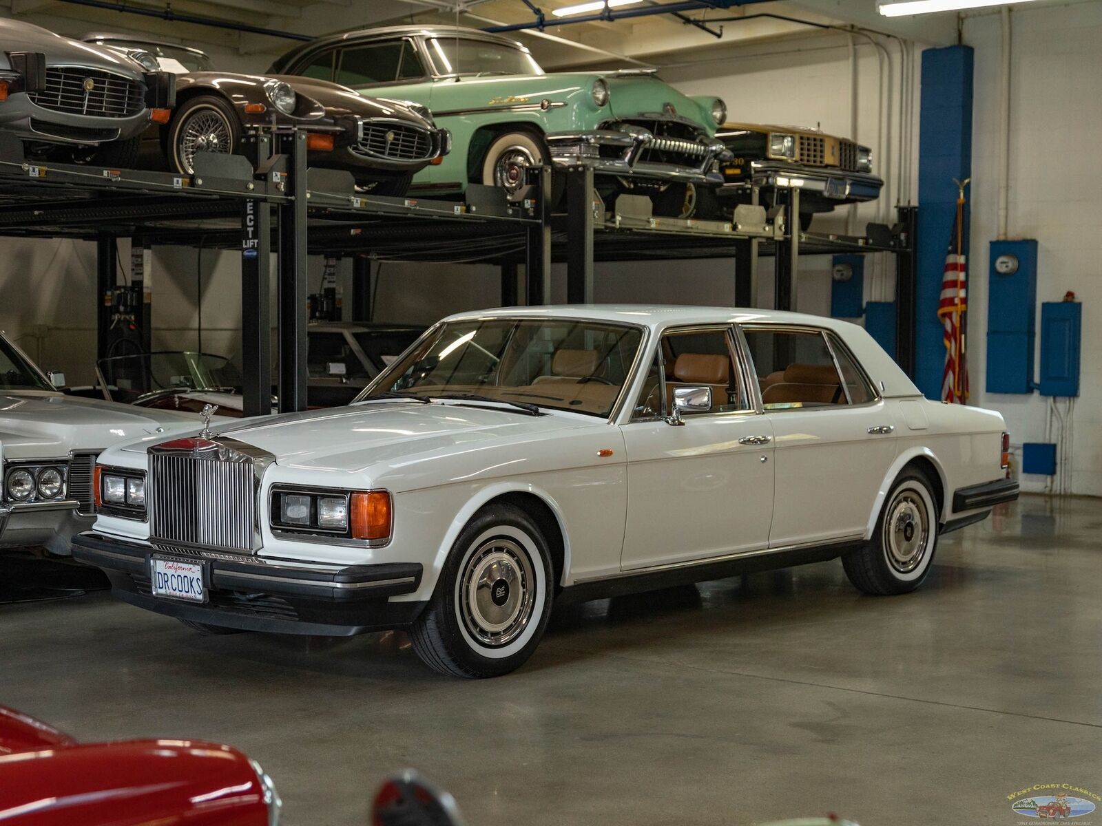 Rolls-Royce Silver Spirit/Spur/Dawn 1991 4 Door Sedan