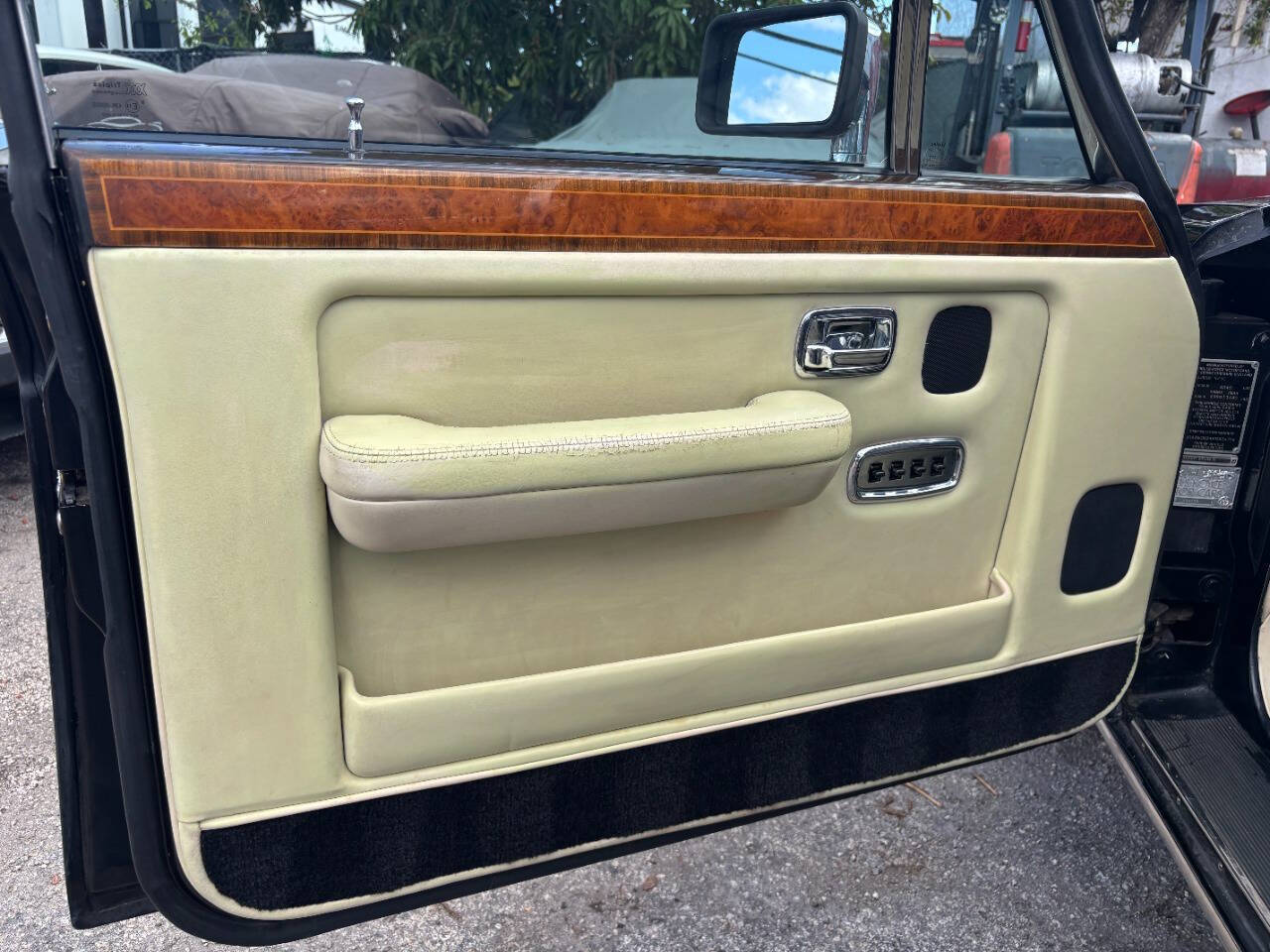 Rolls-Royce-Silver-SpiritSpurDawn-1991-Sedan-6