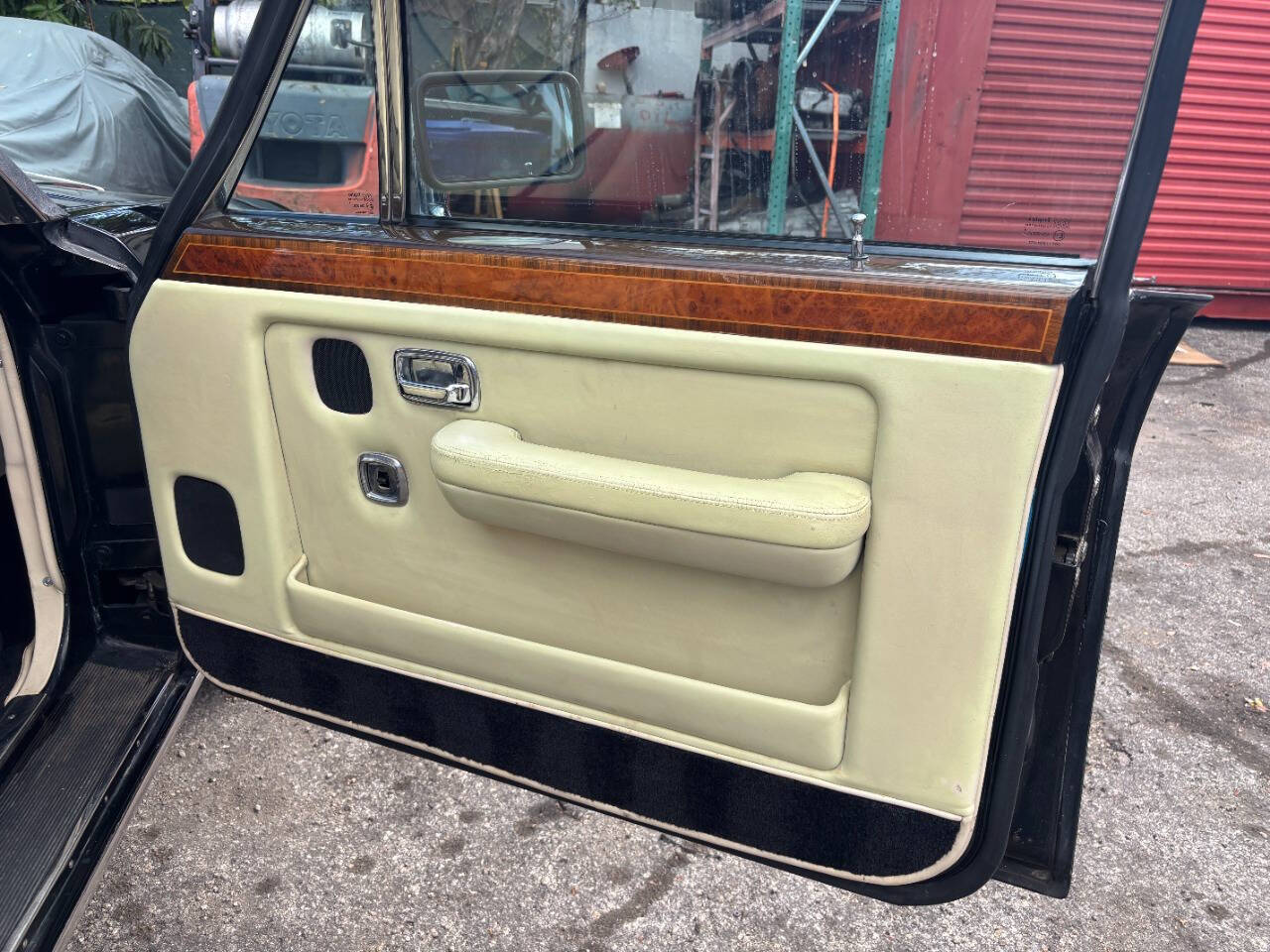 Rolls-Royce-Silver-SpiritSpurDawn-1991-Sedan-9