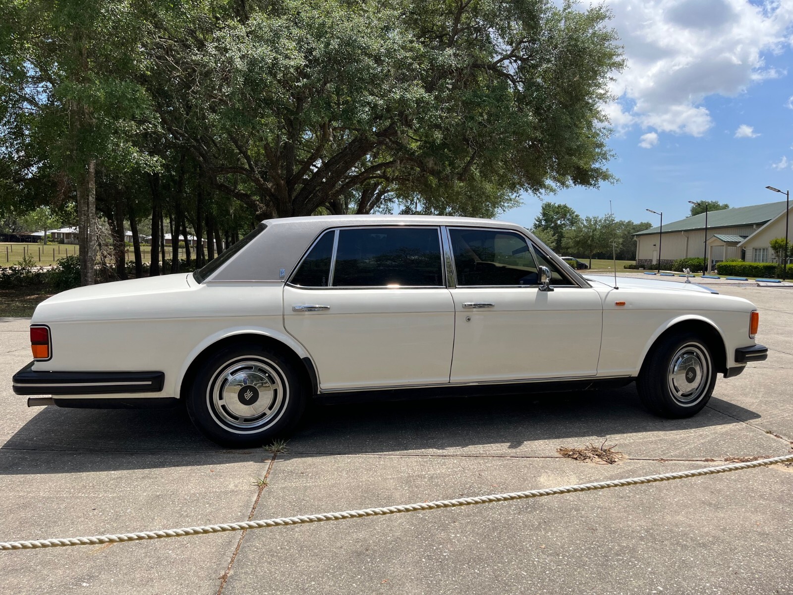 Rolls-Royce-Silver-Spur-1985-Sedan-5