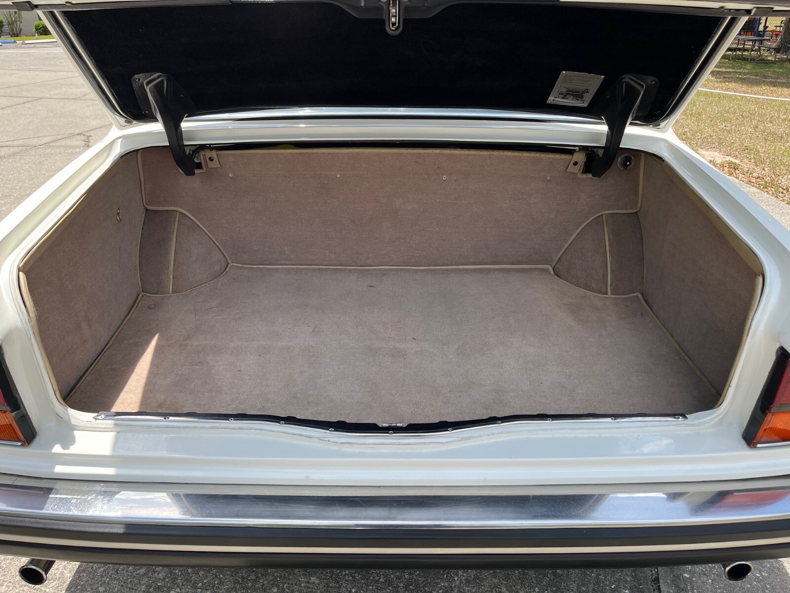 Rolls-Royce-Silver-Spur-1985-Sedan-6