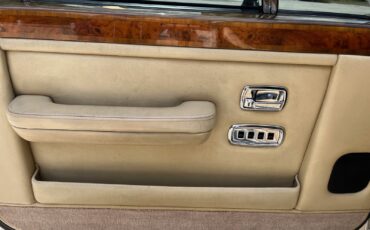 Rolls-Royce-Silver-Spur-1985-Sedan-8