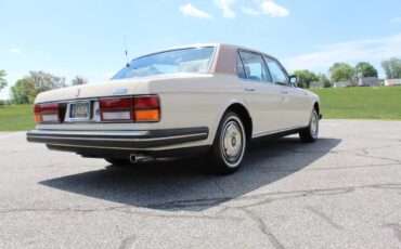 Rolls-royce-Silver-spur-1988-brown-3