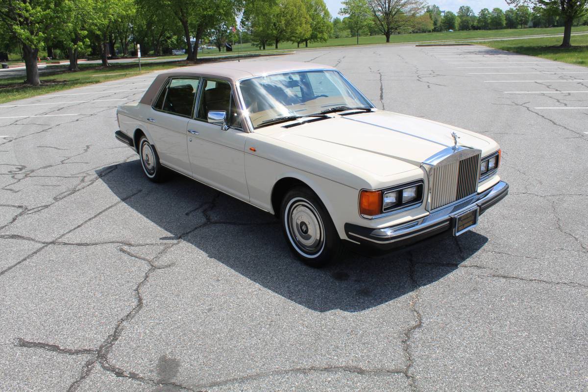 Rolls-royce-Silver-spur-1988-brown-5
