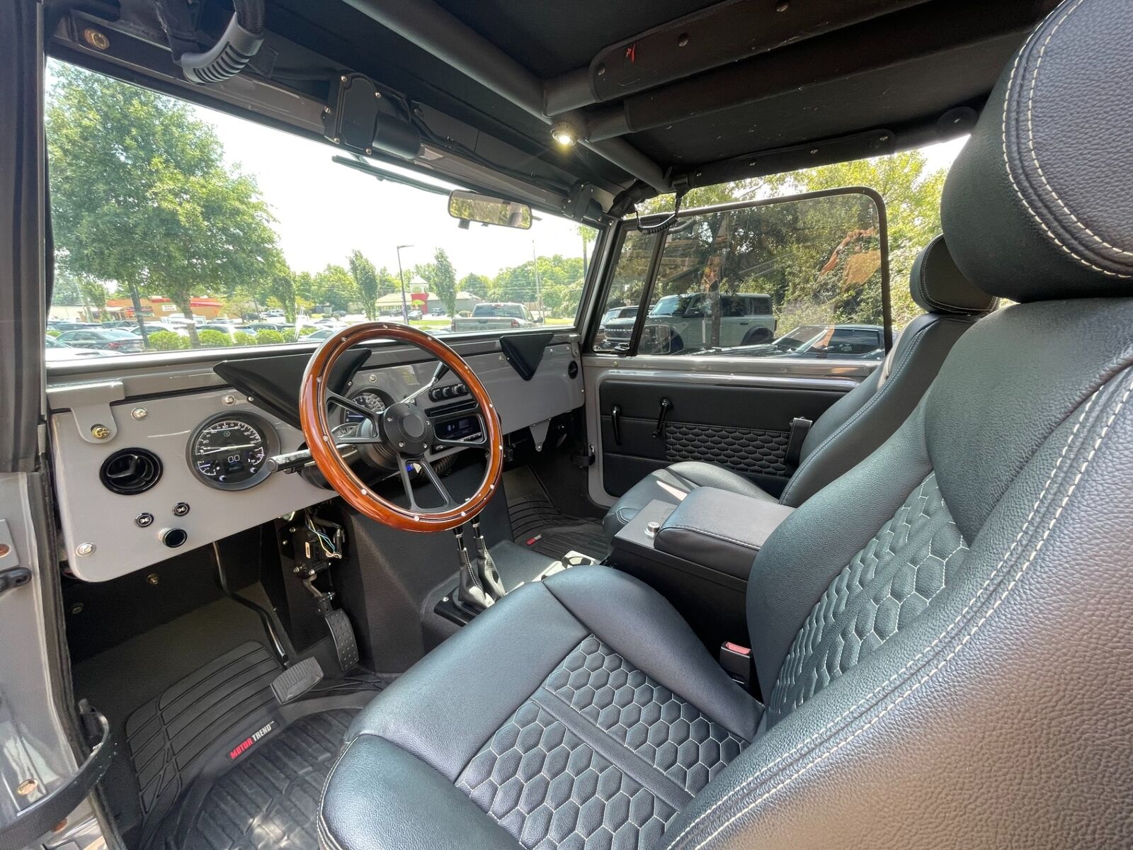 SCOUT-800-1964-SUV-11
