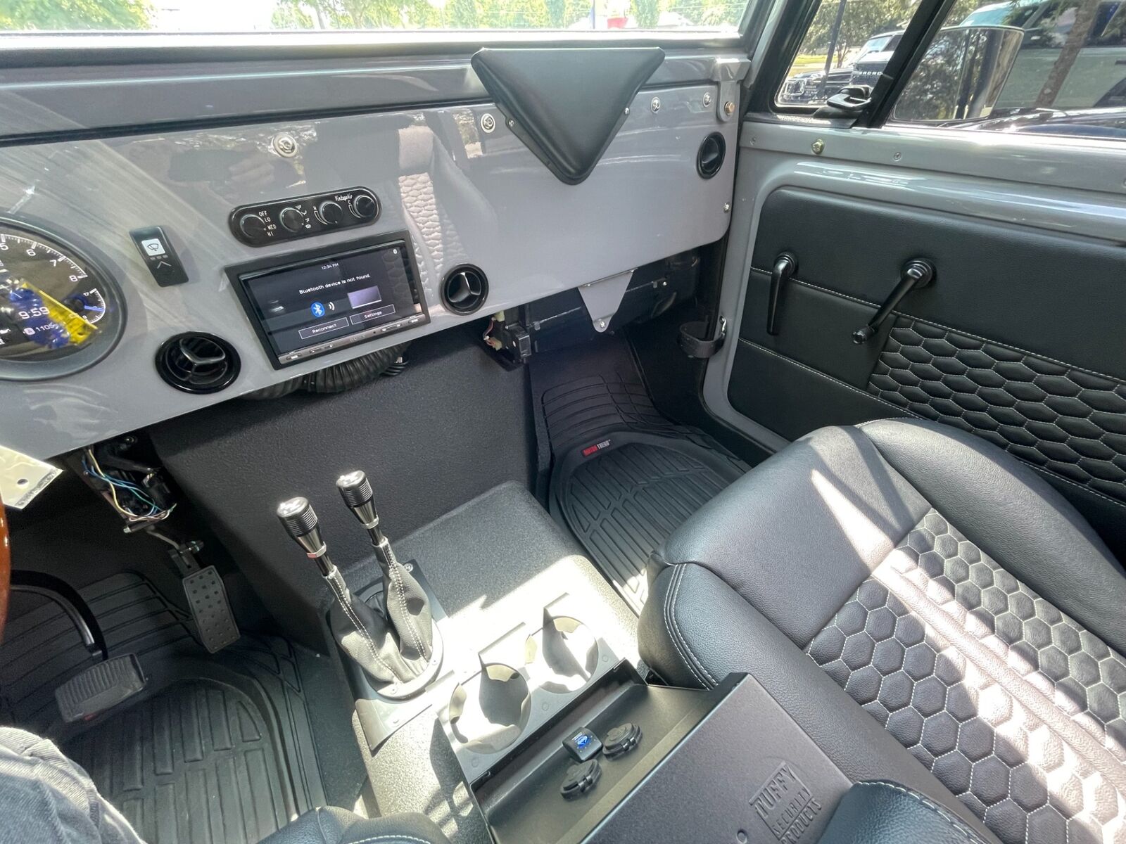 SCOUT-800-1964-SUV-23