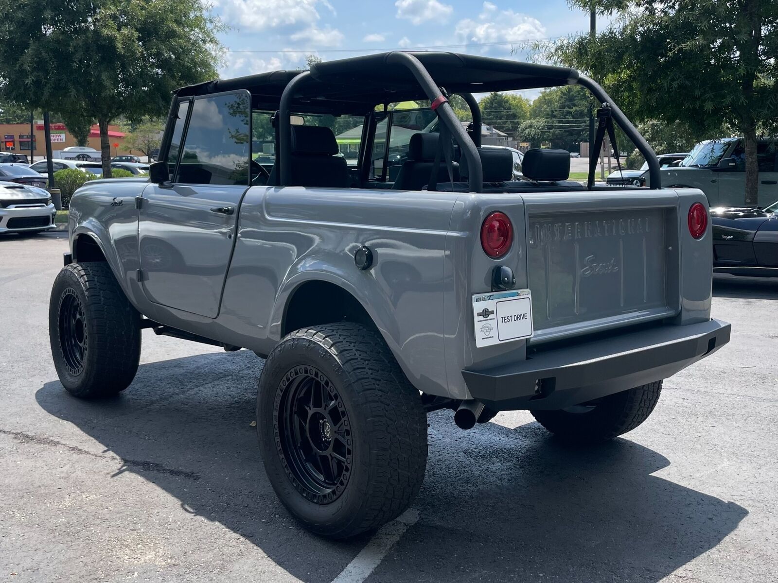 SCOUT-800-1964-SUV-3
