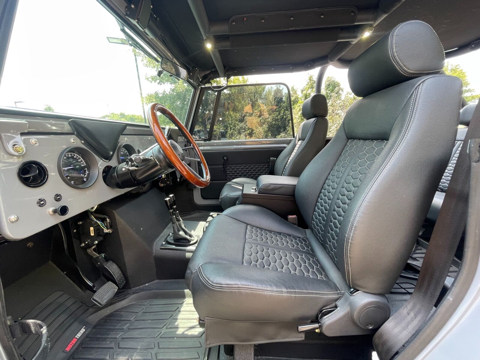 SCOUT-800-1964-SUV-9