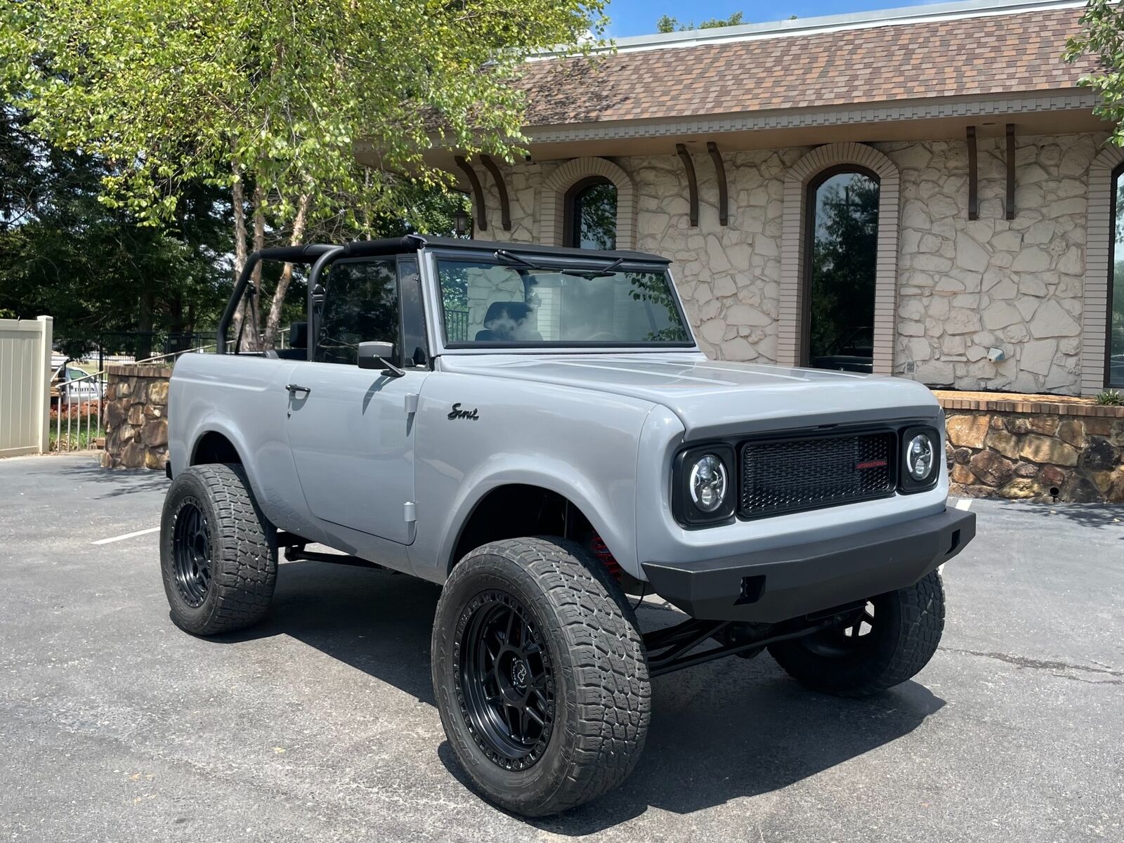 SCOUT-800-1964-SUV