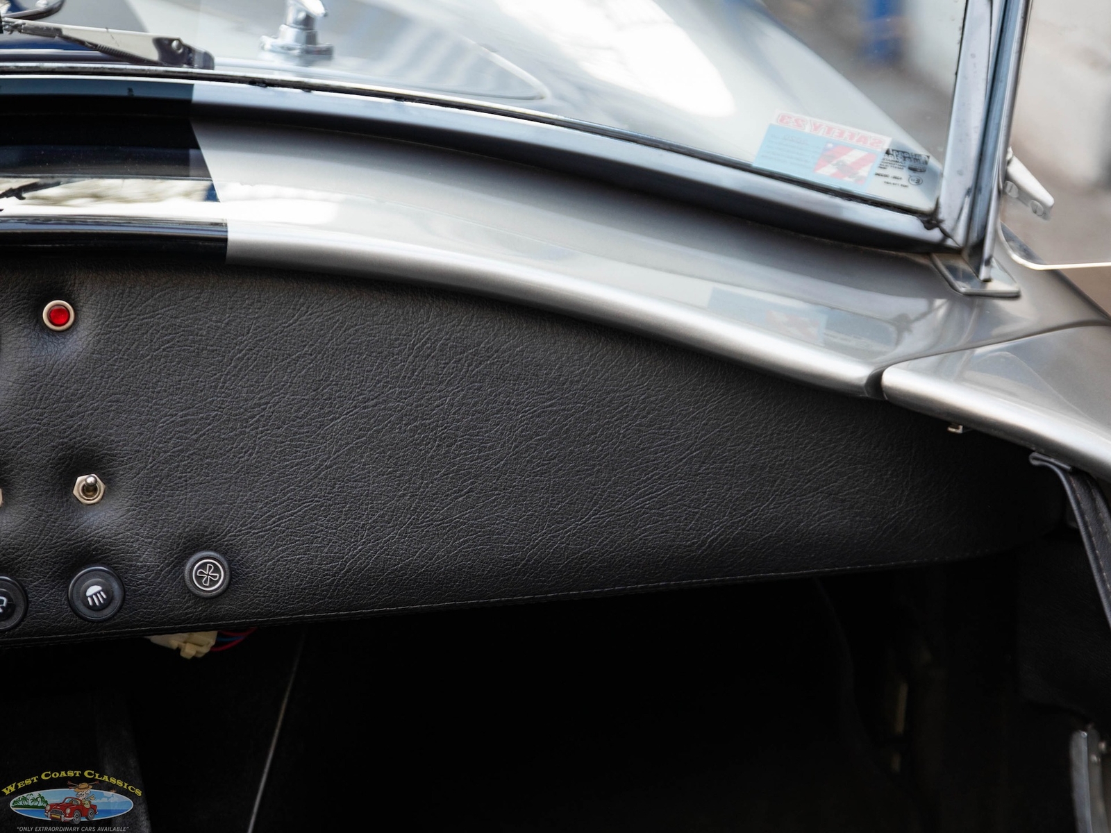 Shelby-Backdraft-Cobra-RT3-1965-2-Door-Convertible-37