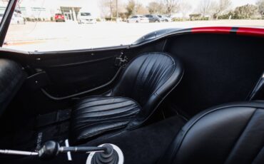Shelby-Cobra-1965-Convertible-39