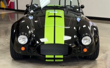 Shelby-Cobra-1965-Roadster-2