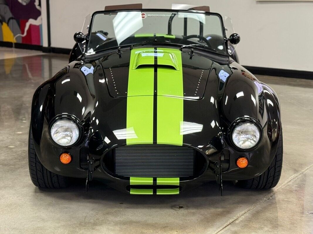 Shelby-Cobra-1965-Roadster-2