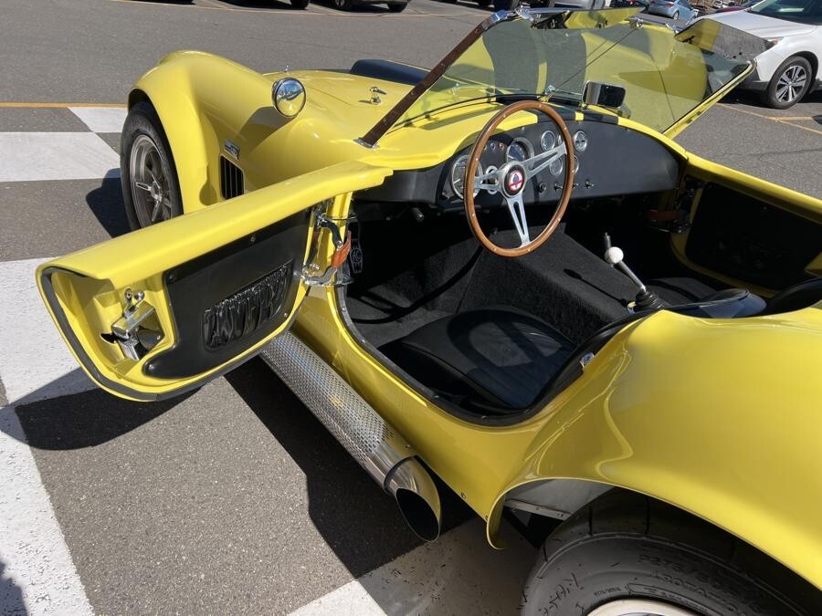 Shelby-Cobra-1966-Coupe-19