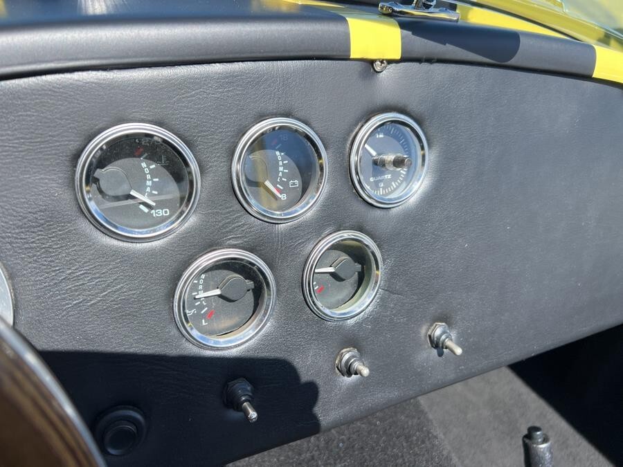 Shelby-Cobra-1966-Coupe-22