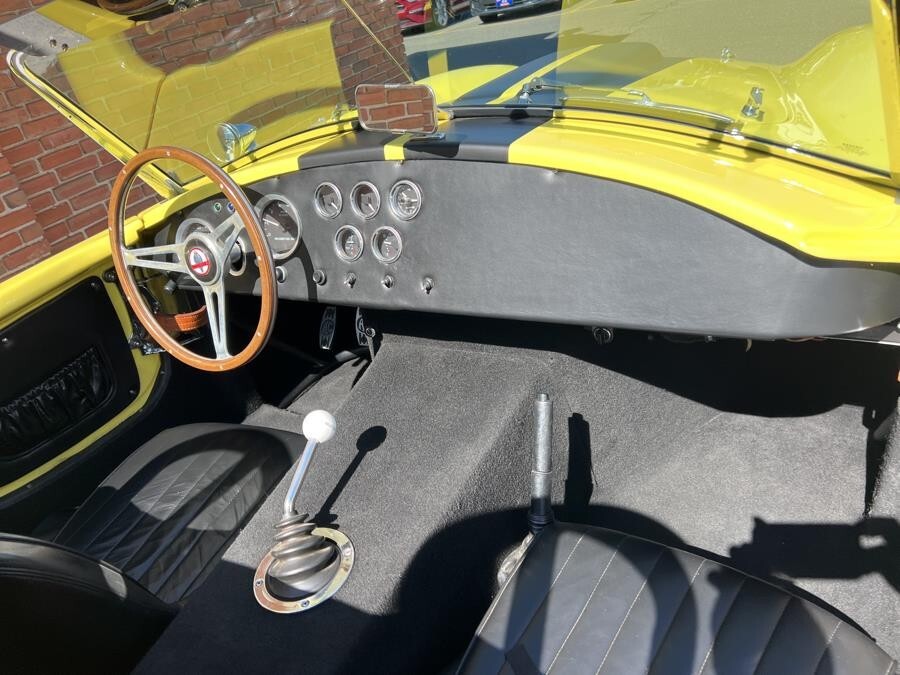 Shelby-Cobra-1966-Coupe-26