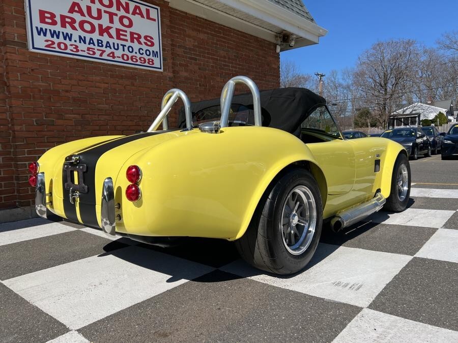 Shelby-Cobra-1966-Coupe-4