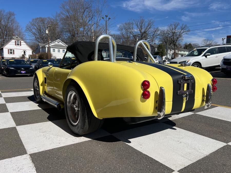 Shelby-Cobra-1966-Coupe-6