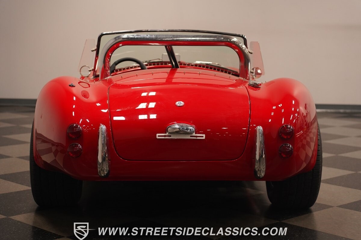 Shelby-Cobra-1966-Roadster-13