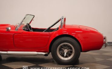 Shelby-Cobra-1966-Roadster-26