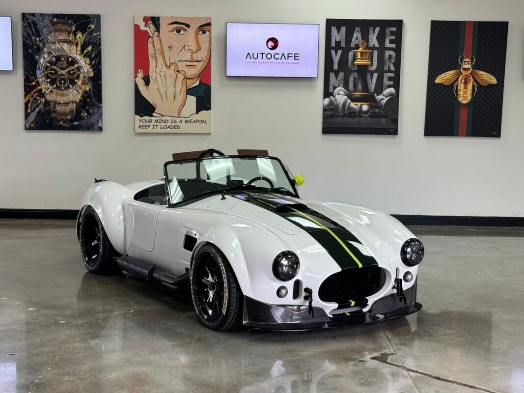 Shelby-Cobra-Replica-1965-Roadster-1