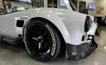 Shelby-Cobra-Replica-1965-Roadster-37