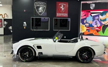 Shelby-Cobra-Replica-1965-Roadster-4