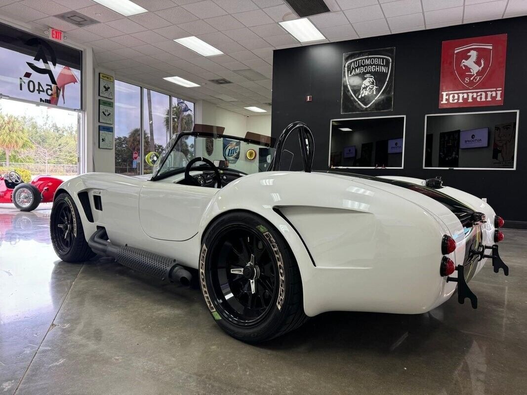 Shelby-Cobra-Replica-1965-Roadster-5