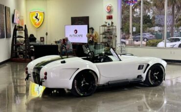 Shelby-Cobra-Replica-1965-Roadster-8