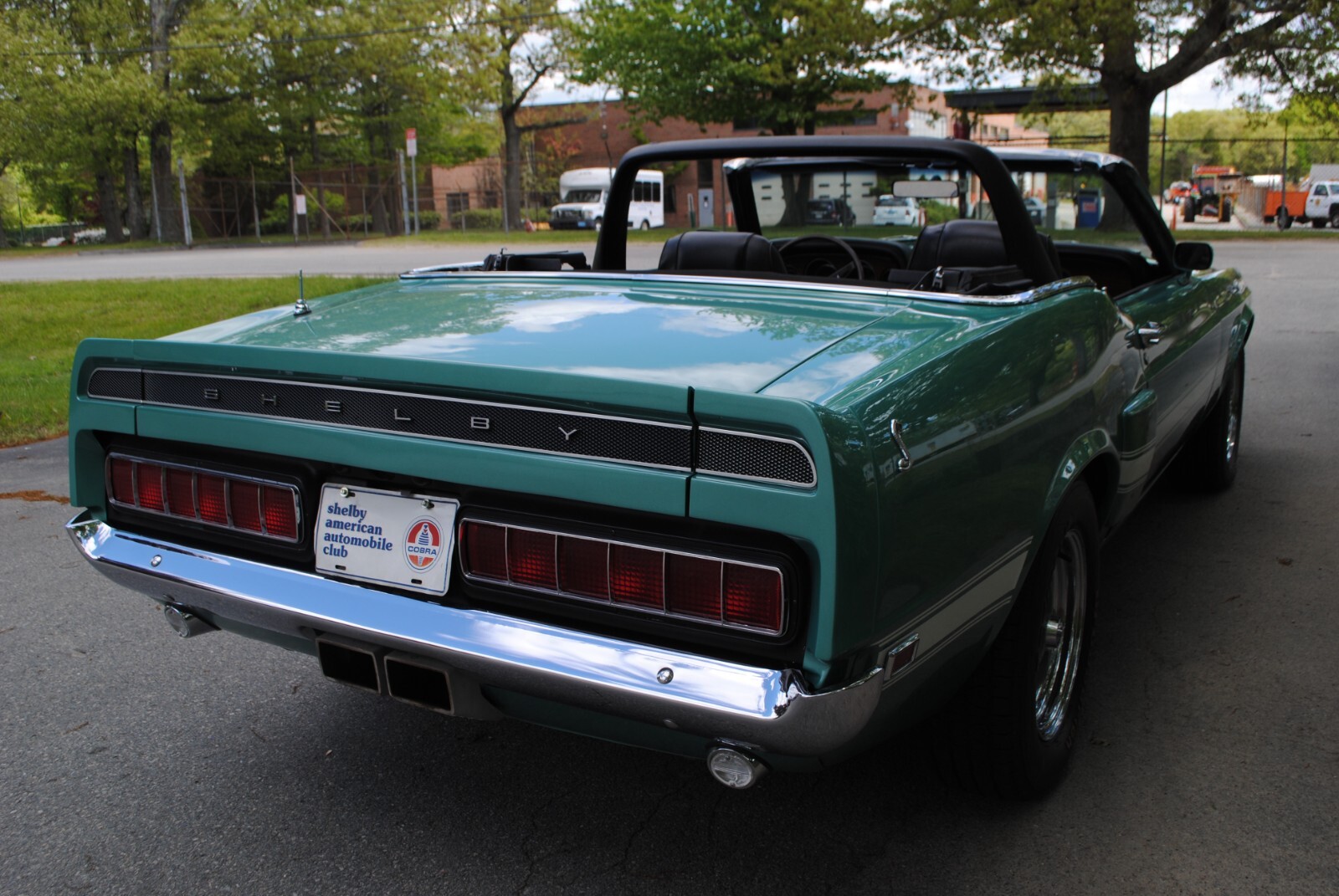 Shelby-GT-1969-Convertible-12
