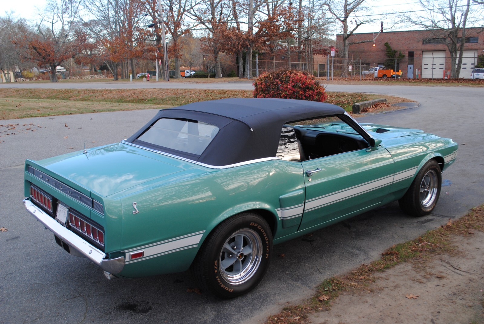 Shelby-GT-1969-Convertible-9