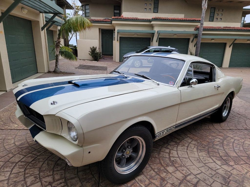 Shelby-GT350-1965-Coupe-3