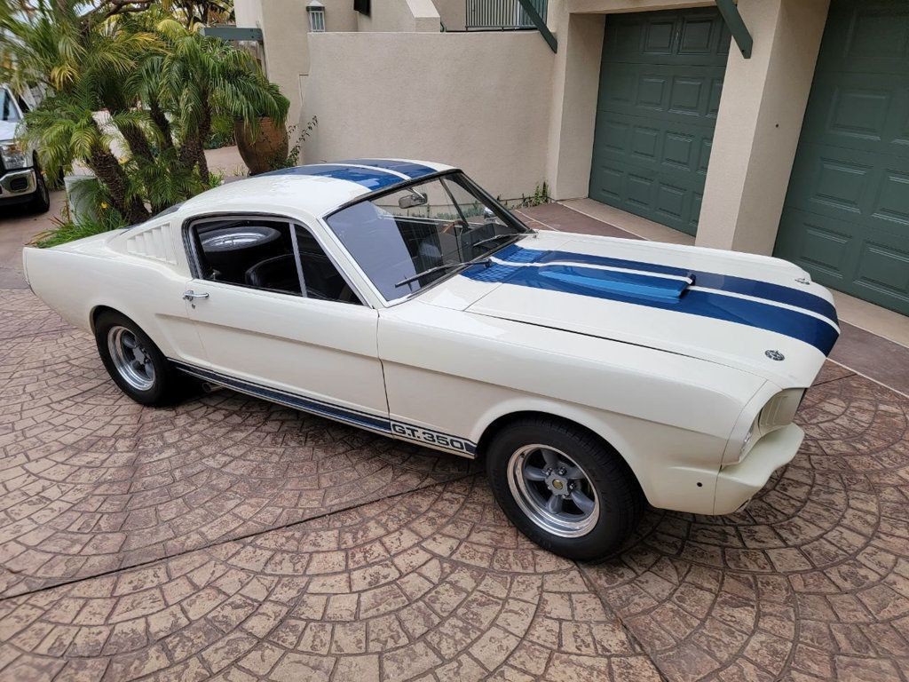 Shelby-GT350-1965-Coupe