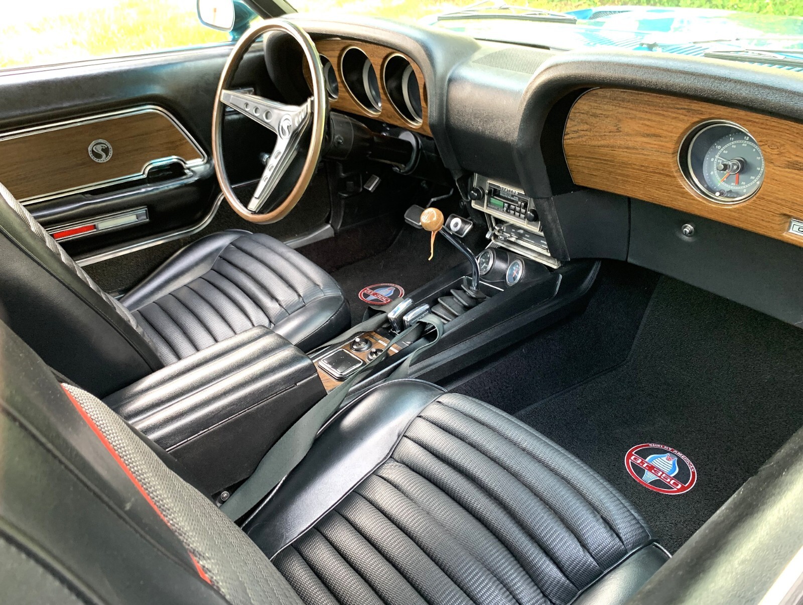 Shelby-GT350-1969-Fastback-11