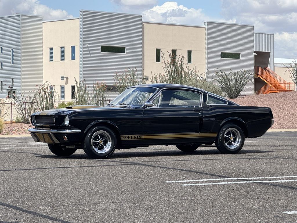 Shelby-GT350H-1966-Fastback-1