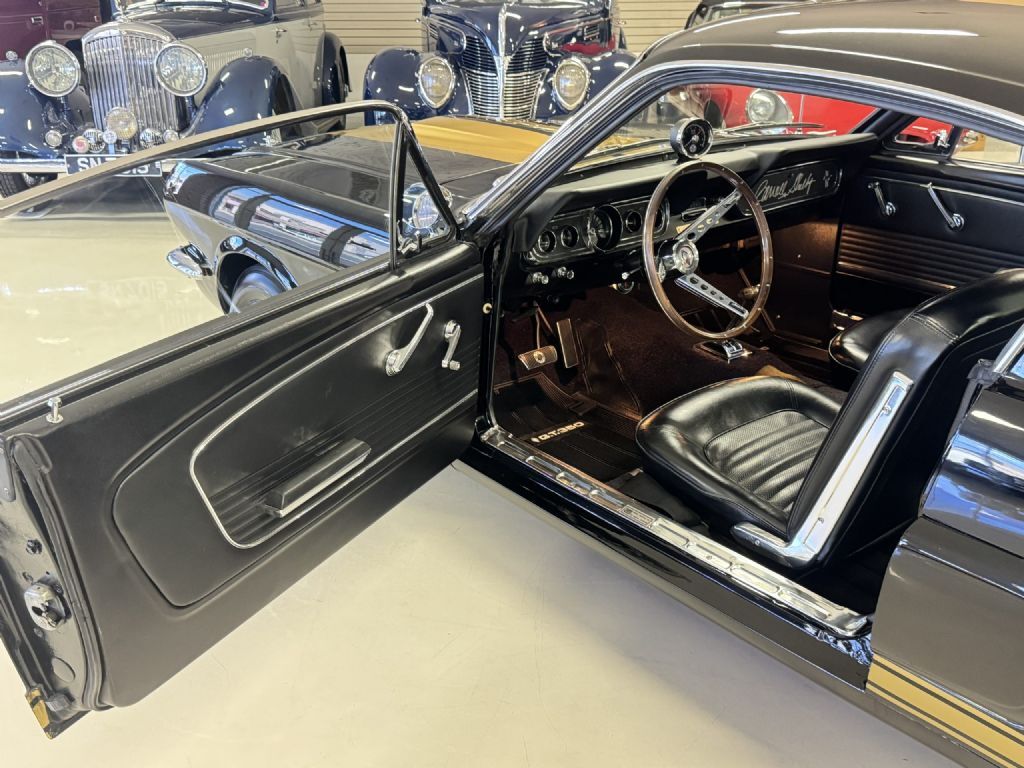 Shelby-GT350H-1966-Fastback-23