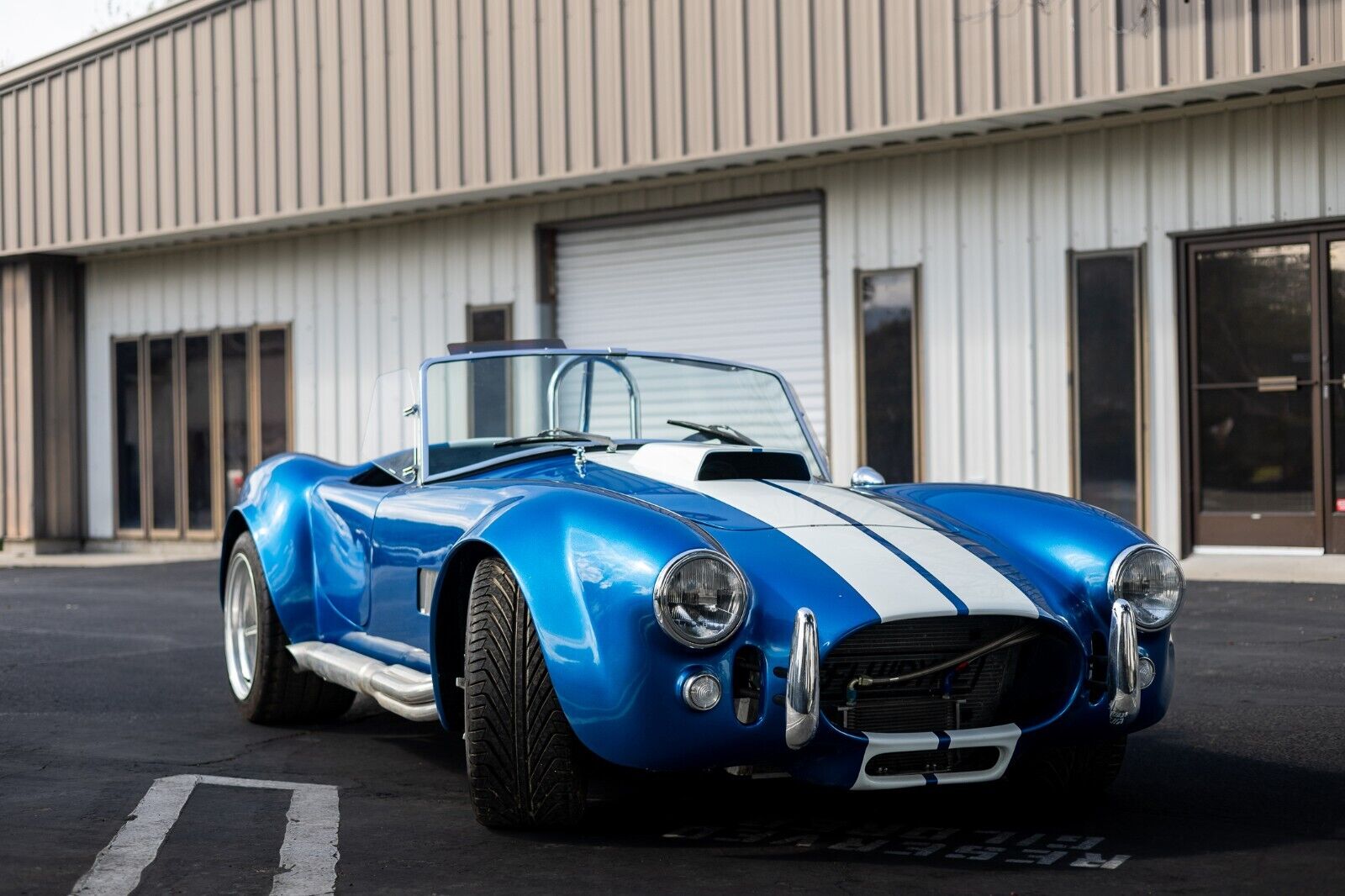 Shelby-V-8-1967-Coupe-10