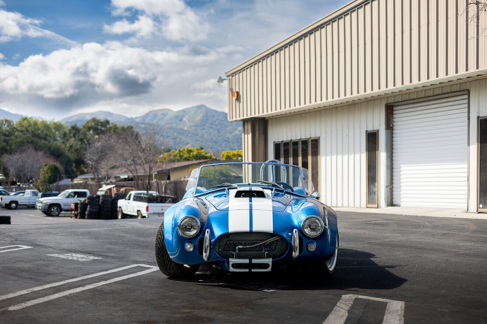 Shelby-V-8-1967-Coupe-11