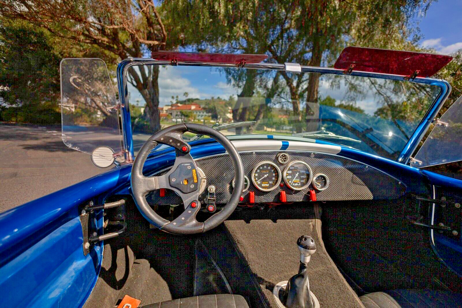 Shelby-V-8-1967-Coupe-16