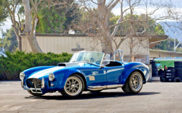 Shelby-V-8-1967-Coupe-2