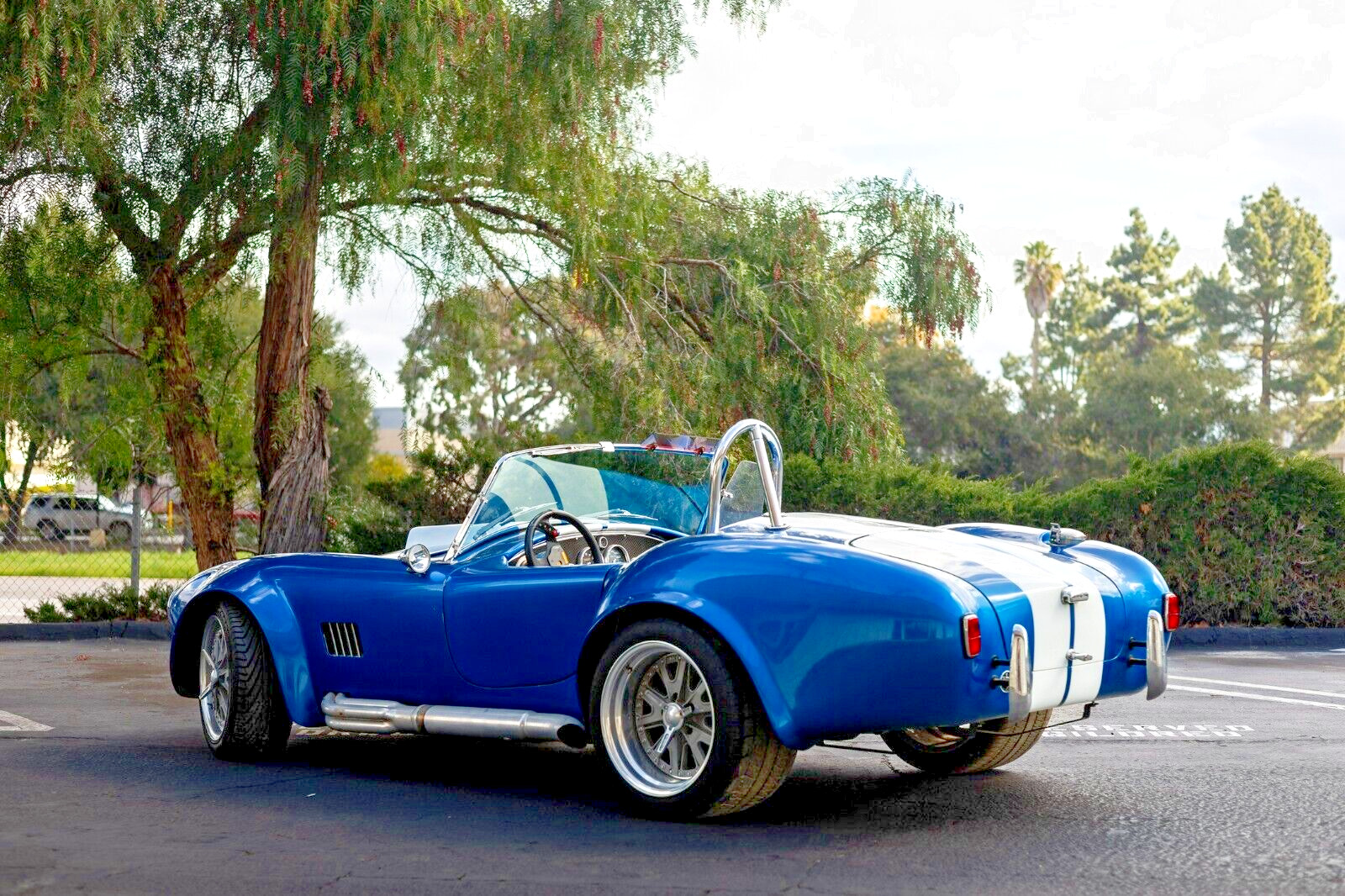 Shelby-V-8-1967-Coupe-4