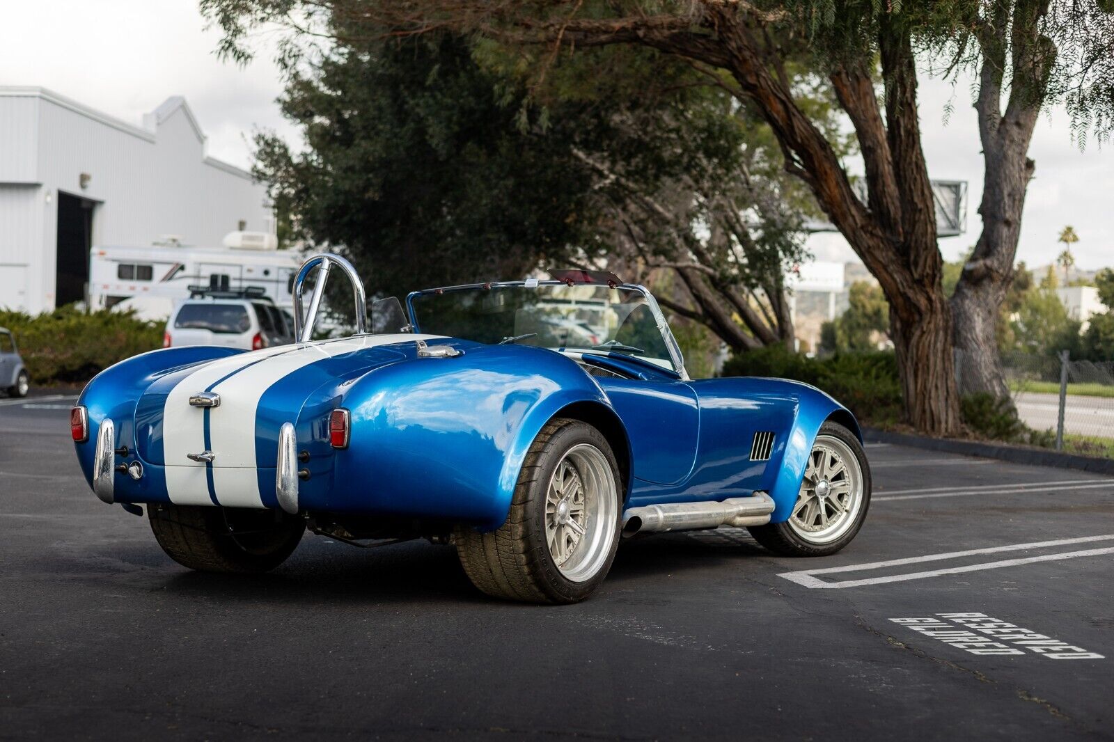Shelby-V-8-1967-Coupe-7