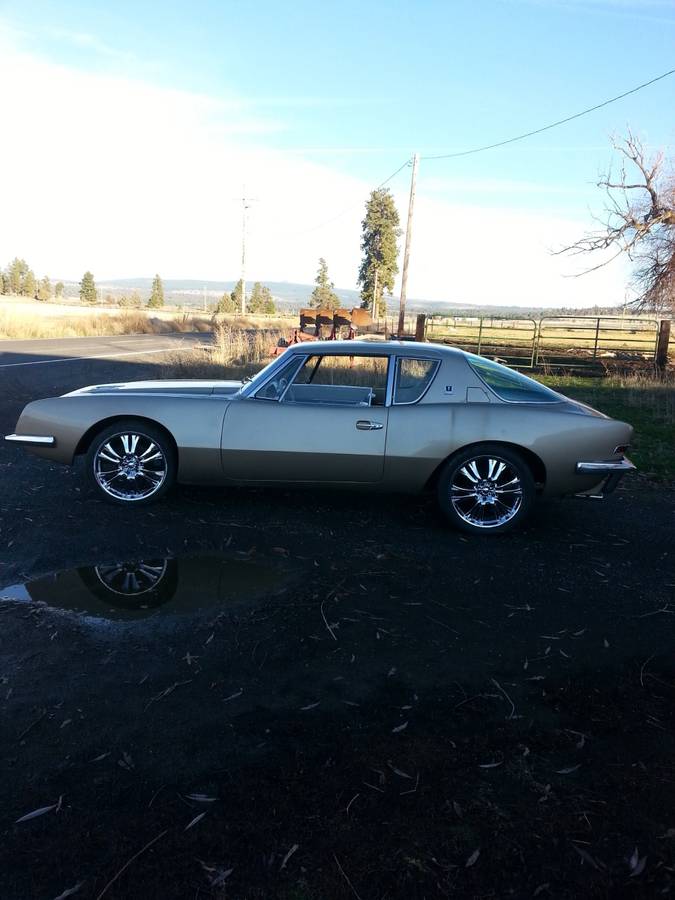 Studebaker-Avanti-1963-brown-1