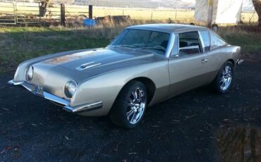 Studebaker-Avanti-1963-brown