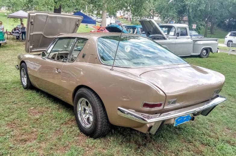 Studebaker-Avanti-r2-1963-custom-7