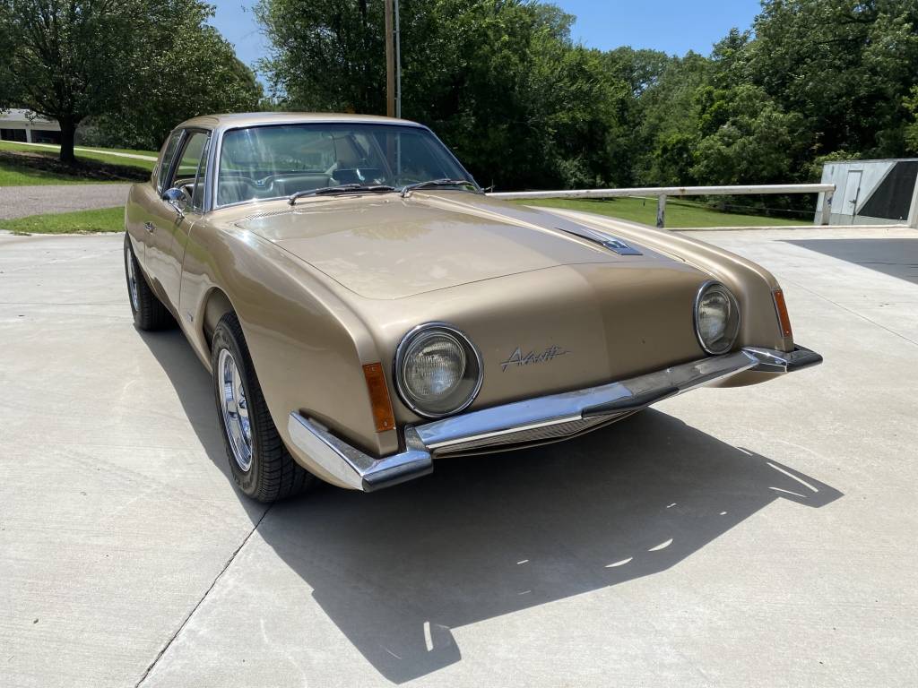 Studebaker-Avanti-r2-1963-custom