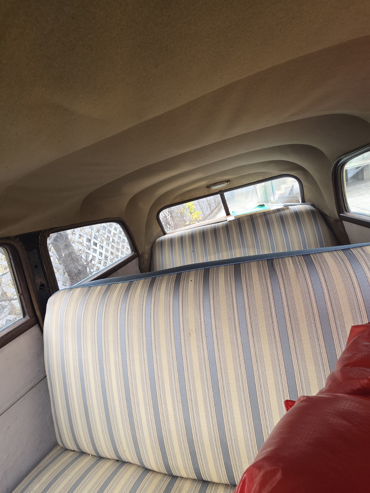 Studebaker-Champion-1948-Sedan-10